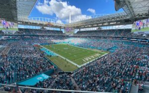 骑士连胜十,场击溃黄蜂,十连败,亚博体育,亚博体育官网,亚博体育app,亚博体育下载