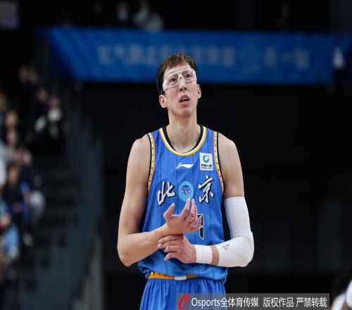 意甲,菲奥伦蒂那,战胜科莫,亚博体育,亚博体育官网,亚博体育app,亚博体育下载